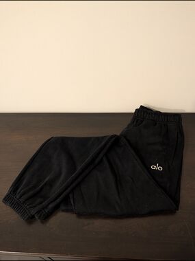 ALO Accolade Sweatpants, Black XS